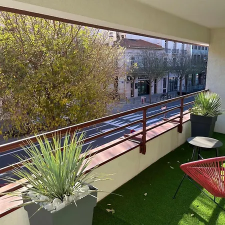 Appartement T3 Climatisé Avec Place De Parking Privé *